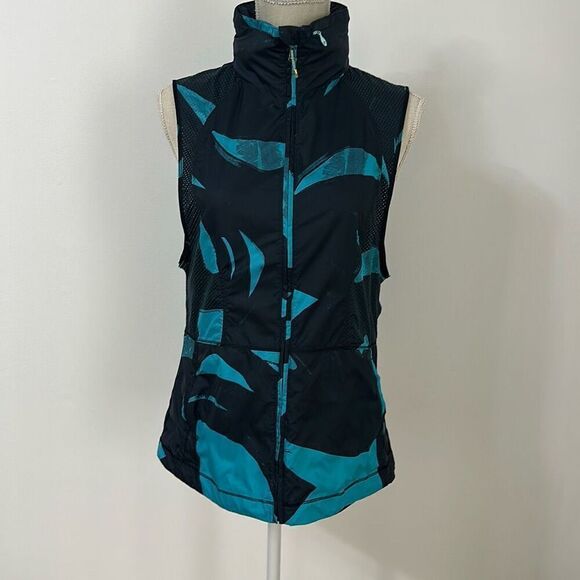 lululemon athletica Jackets & Blazers - Lululemon Pack It Packable Vest Hidden Hood Blue Black Women’s Size 6